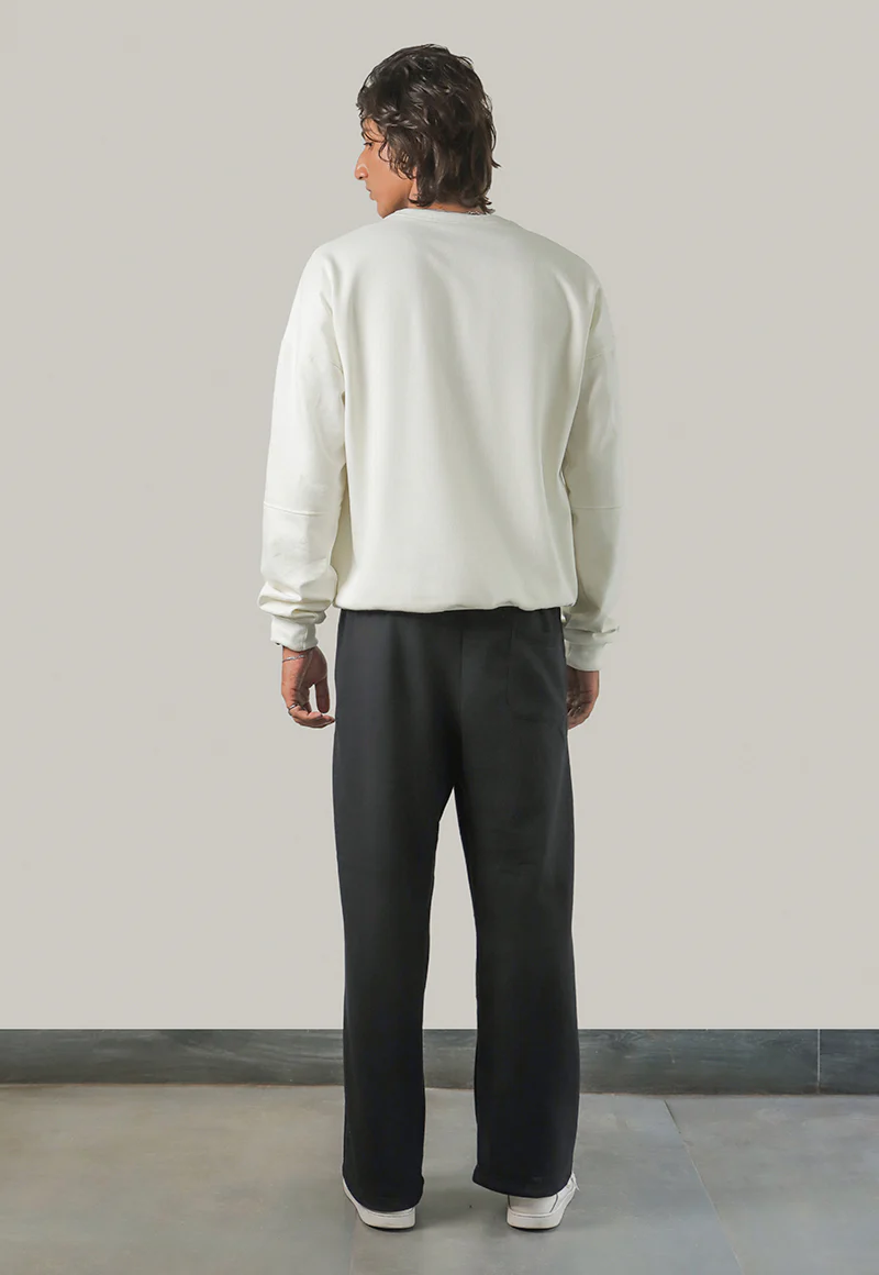 AJWET-06 UNISEX OFF-WHITE OVERSIZED SWEATER 1 PC - Image 6