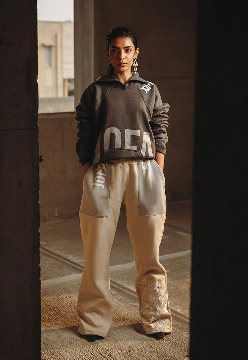 AJWPB-04 UNISEX WIDE-LEG EMBROIDERED SWEATPANTS 1 PC - Image 2